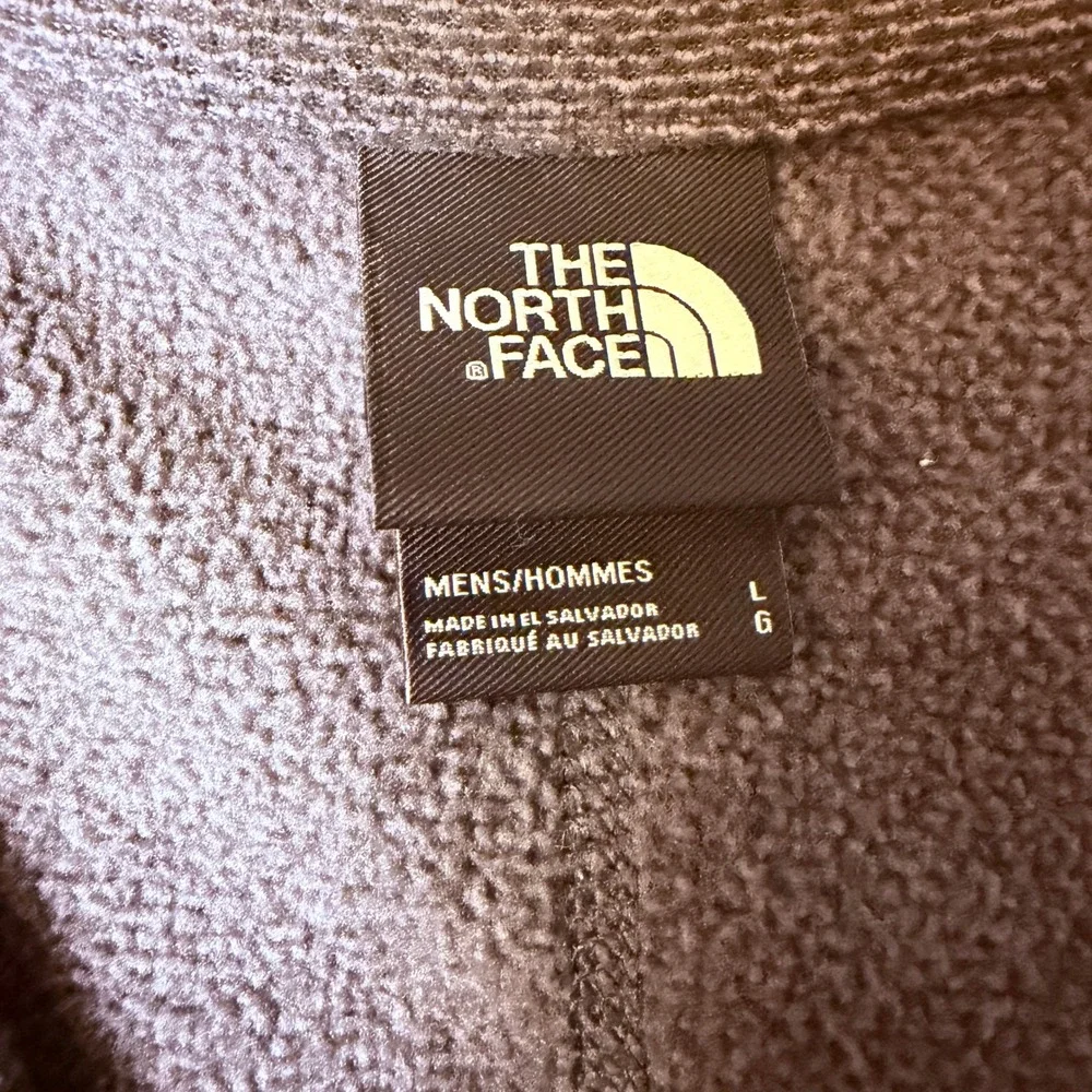 The North Face Mens L Gray Textured Fleece Quarter Zip Pullover